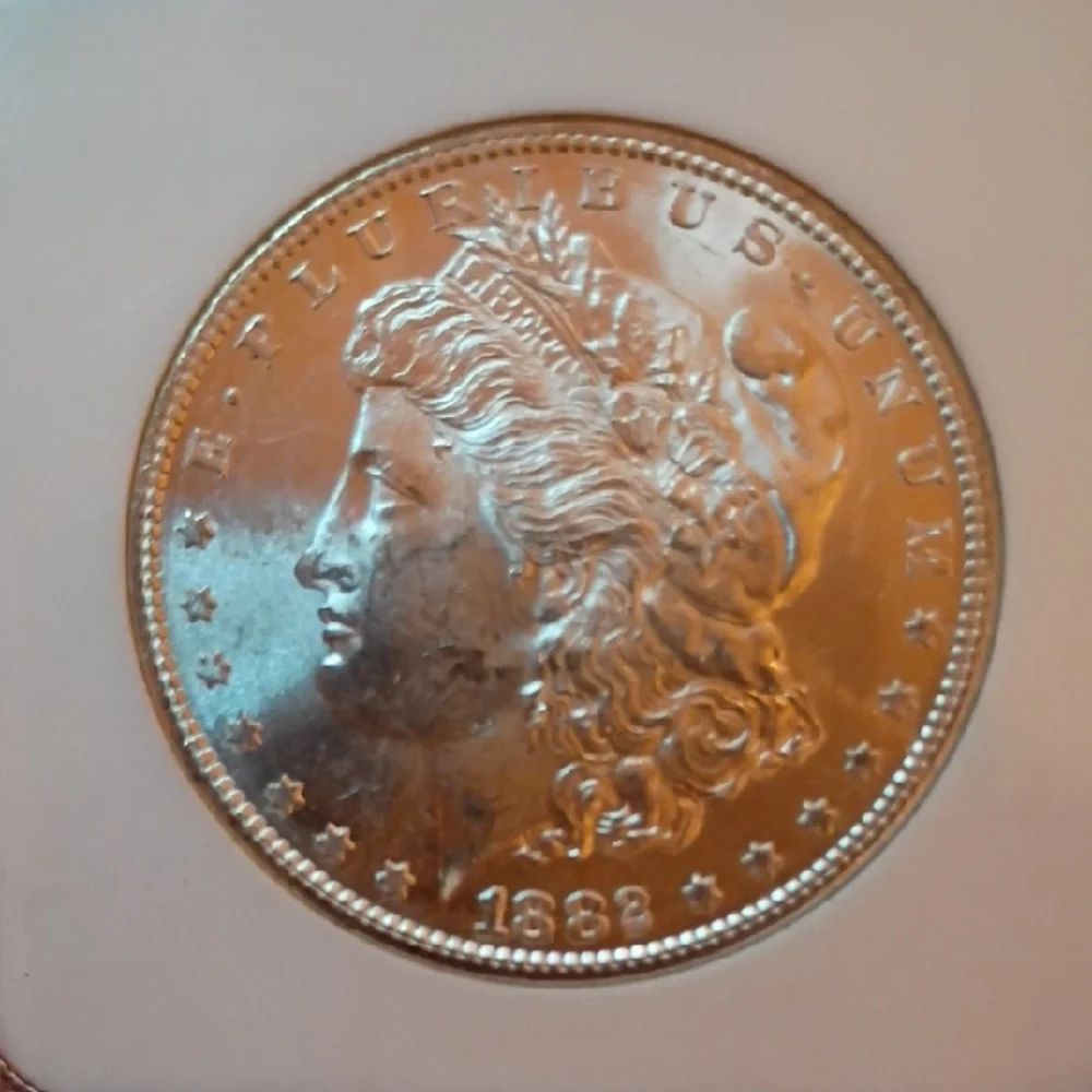 1882 SILVER MORGAN DOLLAR MS-64